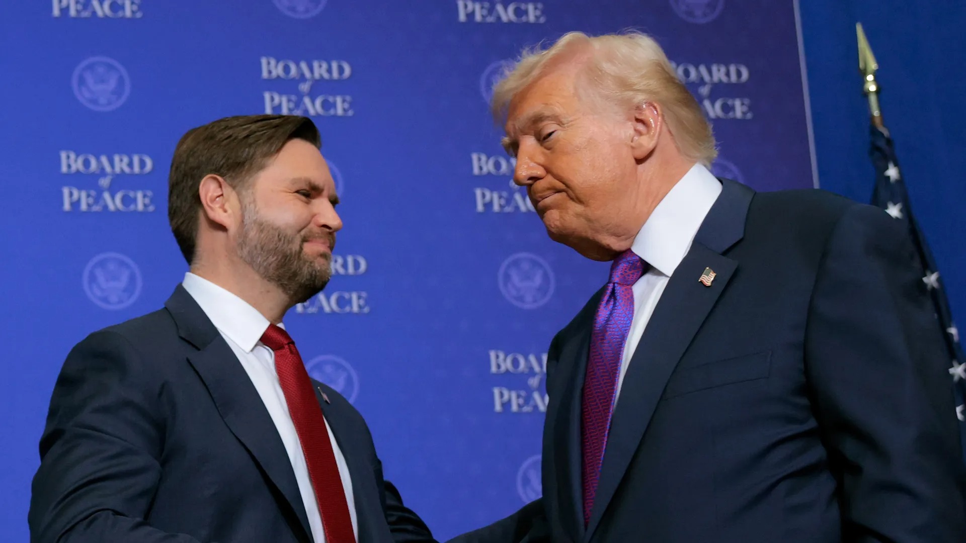 RED ALERT AT WHITE HOUSE – JD VANCE ‘READY TO STEP IN’ AFTER TRUMP EMERGENCY