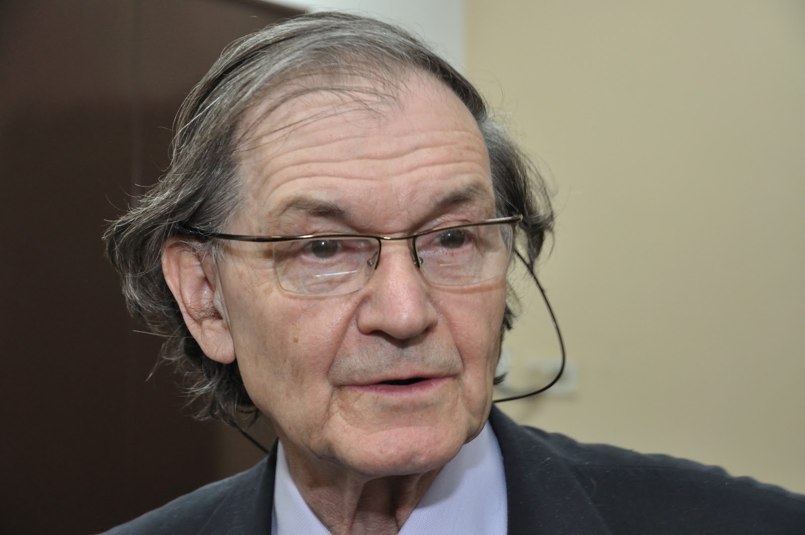 🔥 ROGER PENROSE CLAIM SENDS THE INTERNET INTO A FRENZY — NOW GOD, THE SOUL AND WHAT EXISTS BEYOND “NOTHINGNESS” ARE AT THE CENTER OF A MASSIVE DEBATE… |
