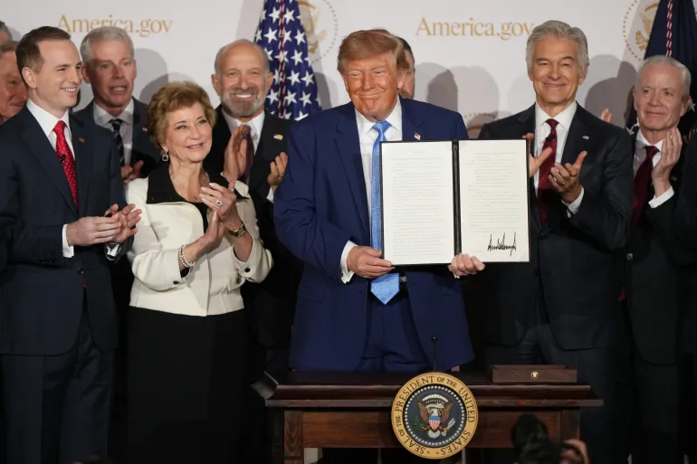 Trump unveils new site to simplify access to government services