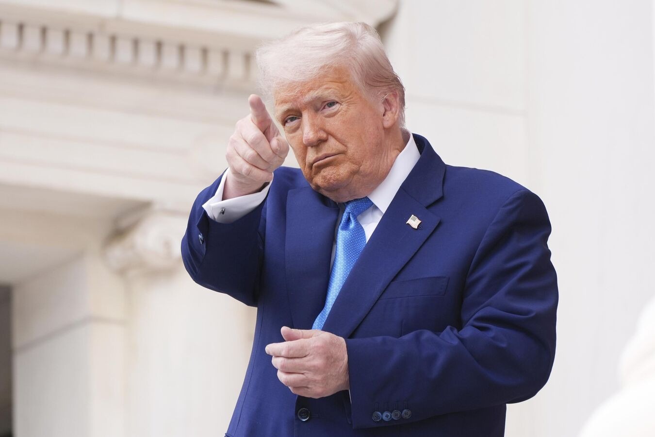 Trump Signs New Executive Orders Targeting ‘Birth Tourism’
