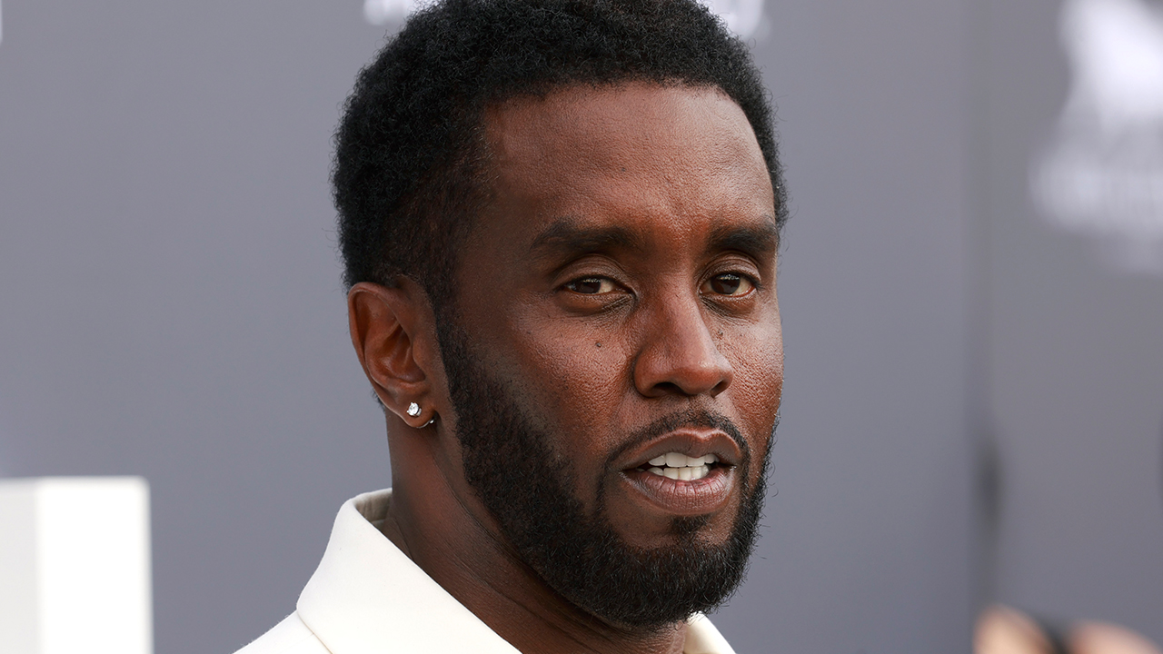 "🚨 PRISON SHOCKER! — SEAN 'DIDDY' COMBS RUSHED TO HOSPITAL AFTER SEVERE HEAD INJURY!"