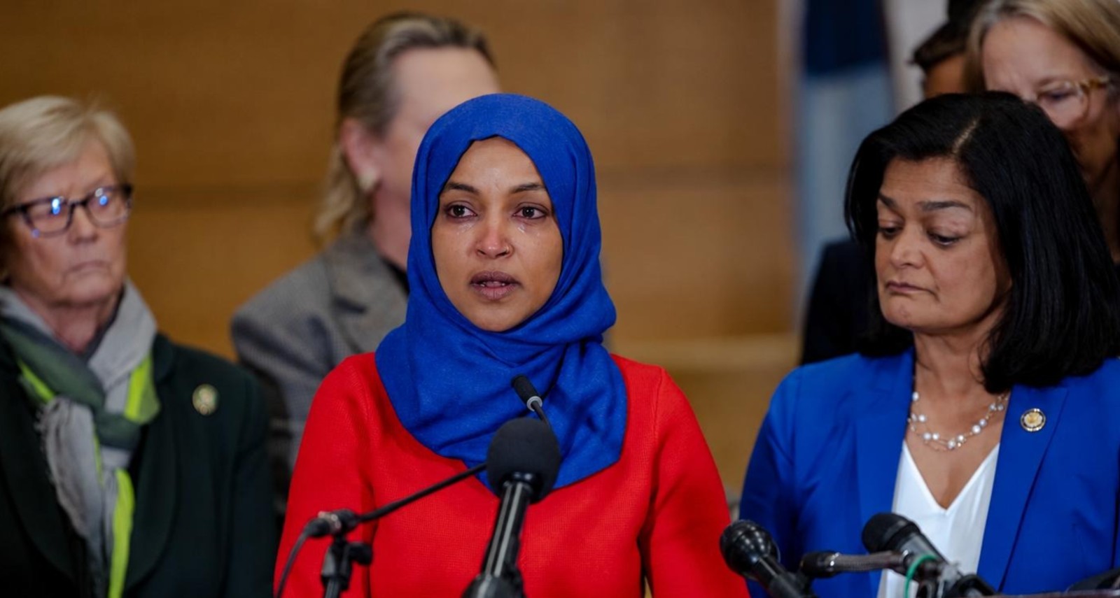 "🚨 POLITICAL SHOCKER! — SHE'S DONE: EXPLOSIVE UNDERCOVER VIDEO EXPOSES ILHAN OMAR!"