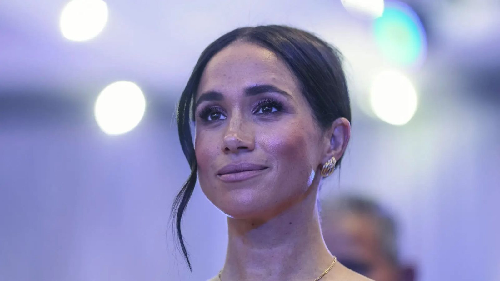"🔥 PALACE EARTHQUAKE! — THE SECRET 3 AM PHONE CALL BETWEEN MEGHAN AND KATE REVEALED!"