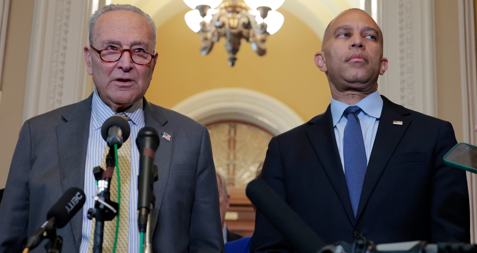 "🚨 ELECTION SHOCKER! — MIDTERM POLL SHOCKS: DEMOCRATS LOSE AGAIN IN A MASSIVE LANDSLIDE!"