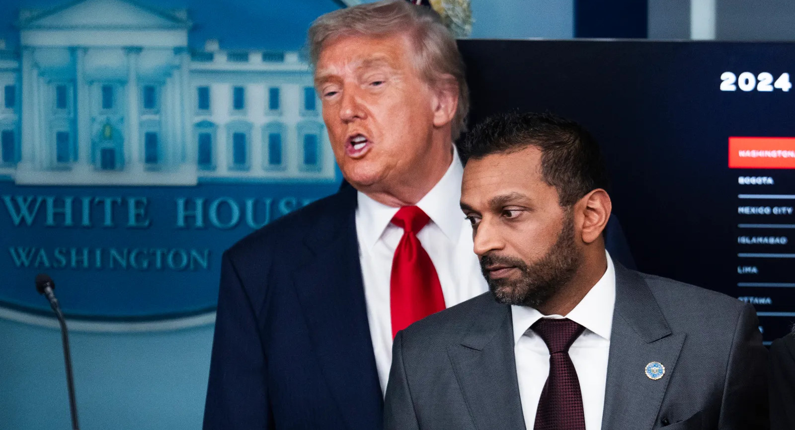 "🚨 WHITE HOUSE SHOCKER: HE IS OFFICIALLY STEPPING DOWN!"
