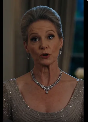 The first thing my father saw on my wedding day was not the cathedral-length veil, the hand-beaded silk gown, or the five hundred guests waiting beneath crystal chandeliers.