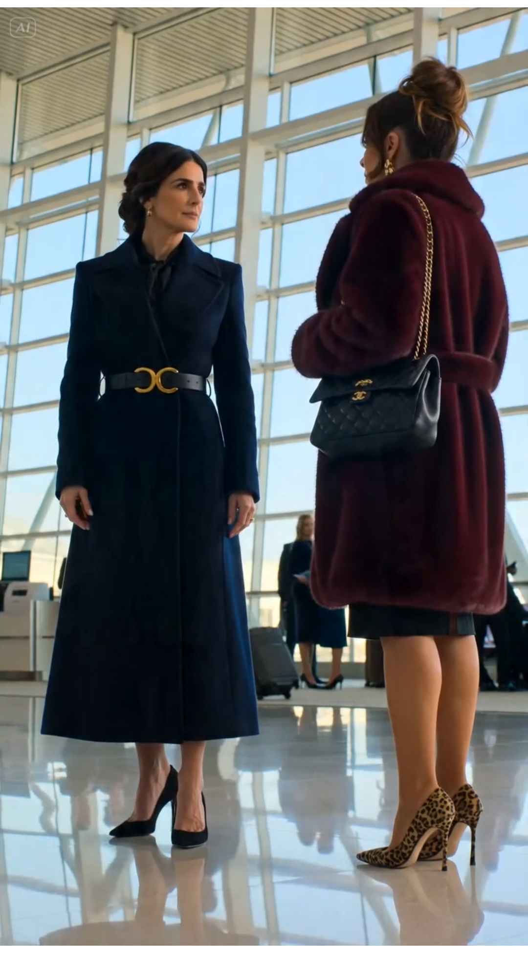 “First Class Isn’t For People Like You!” She Screamed In The VIP Airport Lounge, Thinking My Simple Clothes Made Me Powerless—Until Federal Officers Walked In And Called Me CEO