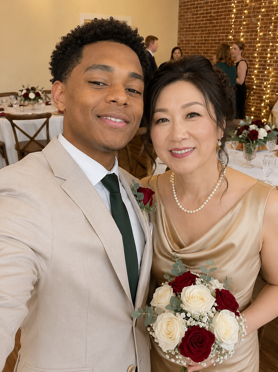 FOR 10 YEARS, MY SON SENT ME $80,000 EVERY CHRISTMAS BUT NEVER CAME HOME — SO I WENT TO HIS HOUSE… AND FROZE WHEN THE DOOR OPENED.