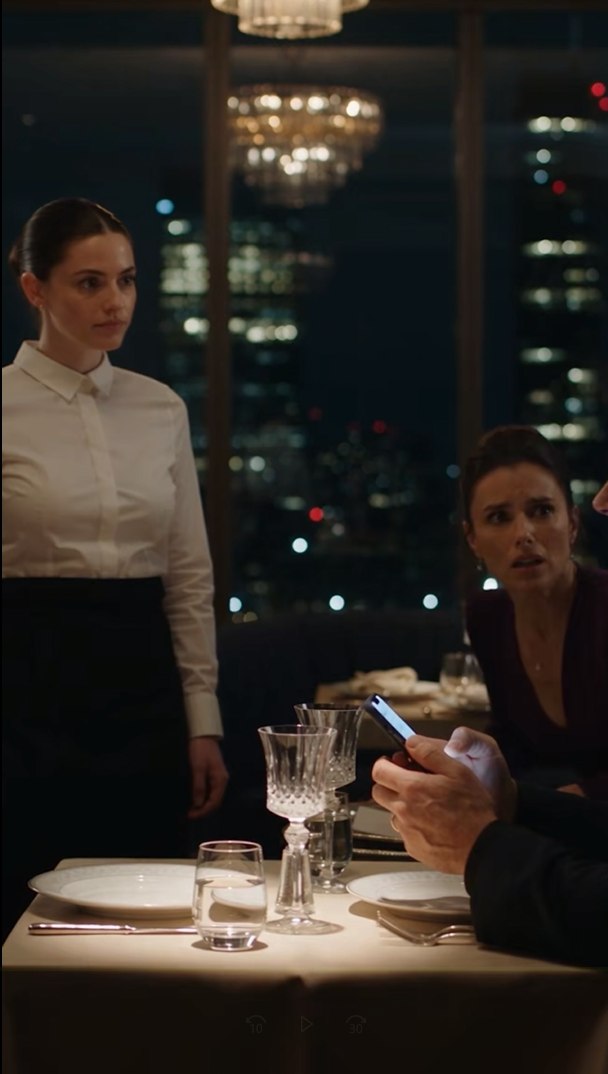 The Waitress Exposed Her Fake Name—Then Revealed the Contract Was a Trap