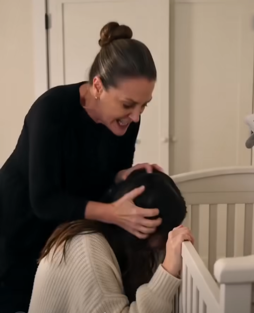 I woke up at 3:12 in the morning and found my pregnant wife missing from our bed… but when I reached the kitchen and saw what my mother was doing to her, I did something that made the