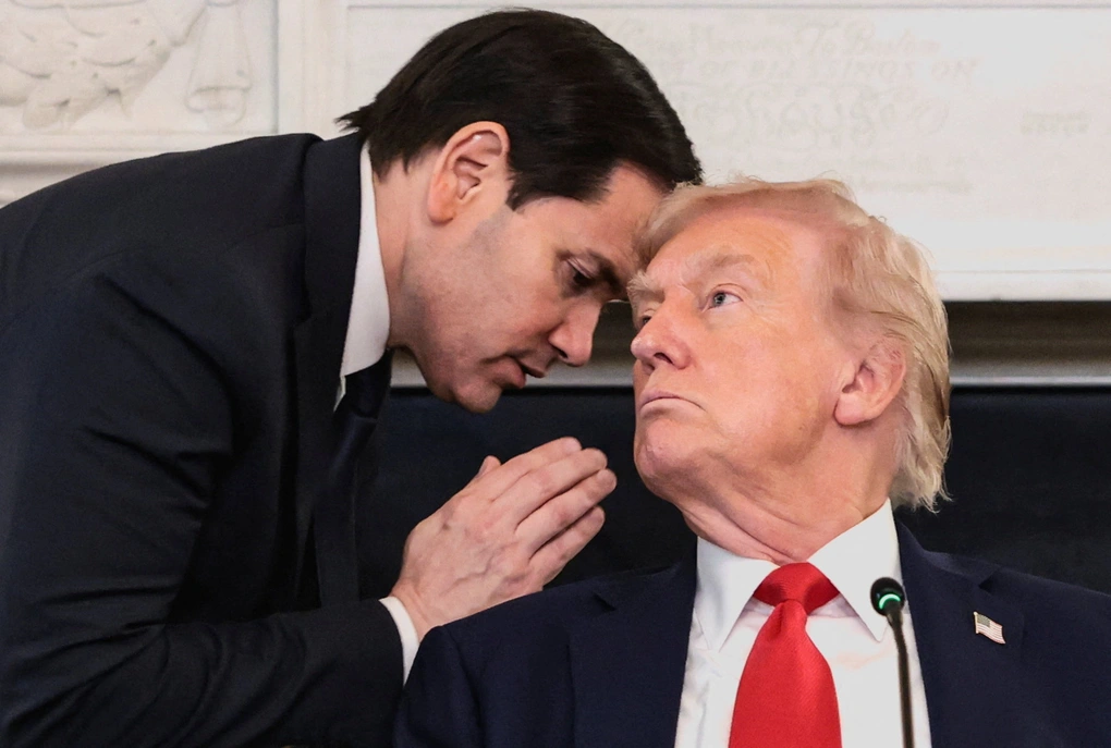 Trump’s Silent Moment in Washington: A Pause That Said It All