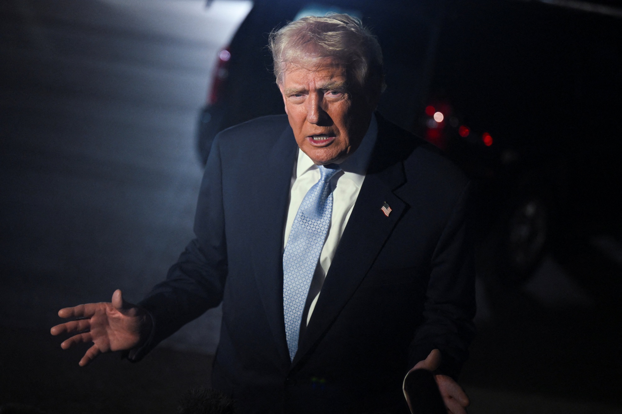 Trump’s Quiet Moment in Washington: A Pause That Spoke Volumes Hot news