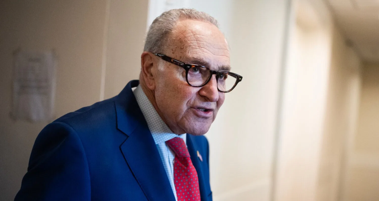 Trump Demands Schumer Resign Over ICE Comments
