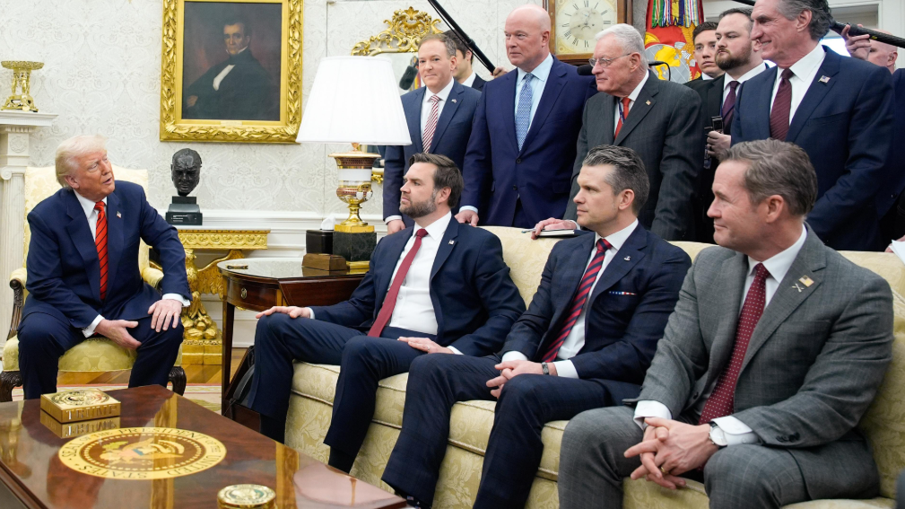 🚨 BREAKING: Trump Summons JD Vance, Rubio & Hegseth to Emergency White House Meeting — Washington on EdgeS