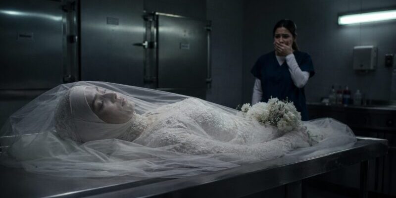 A young bride in a hijab was found dead right at her wedding and taken to the morgue, but when the morgue worker began the first examination, she noticed something that made her step back… and the truth was far more terrifying