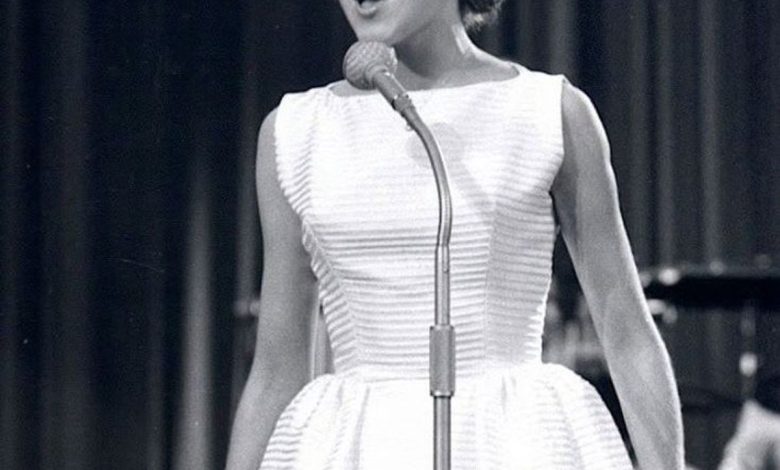 I Will Follow Him — How Little Peggy March Turned a Teenage Voice into a Global Sensation