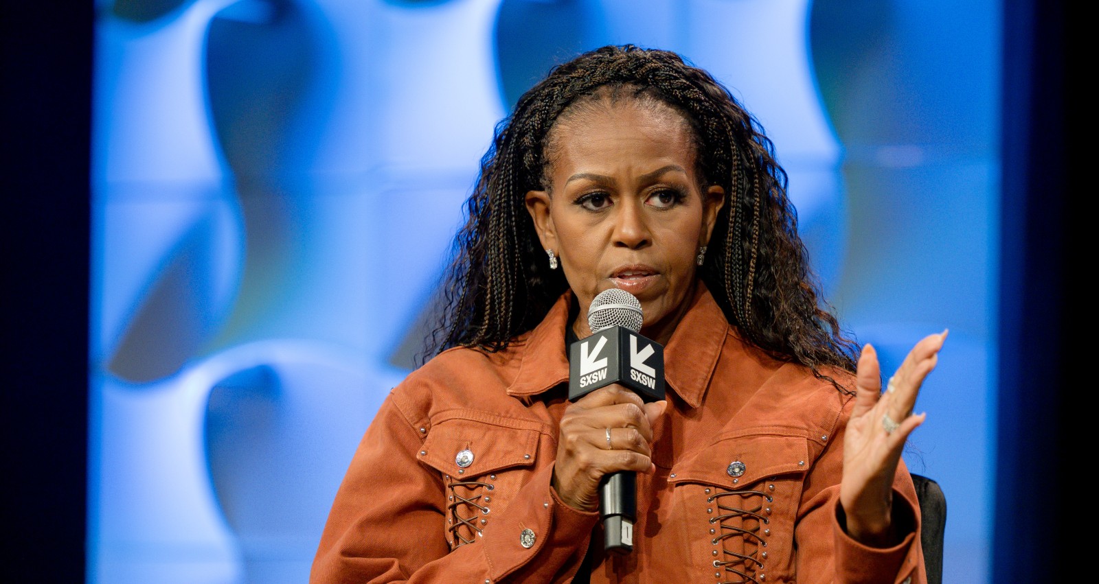 Former First Lady Michelle Obama Photo LEAKED Online - It Leaves Democrats in Pure Shock