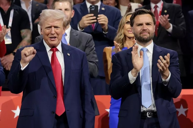 RED ALERT AT WHITE HOUSE — JD VANCE 'READY TO STEP IN' AFTER TRUMP EMERGENCY