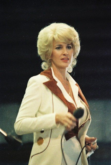 Tammy Wynette’s “D-I-V-O-R-C-E” Breaks Hearts and Boundaries in 1968, Cementing Her Status as Country Music’s Queen of Emotion