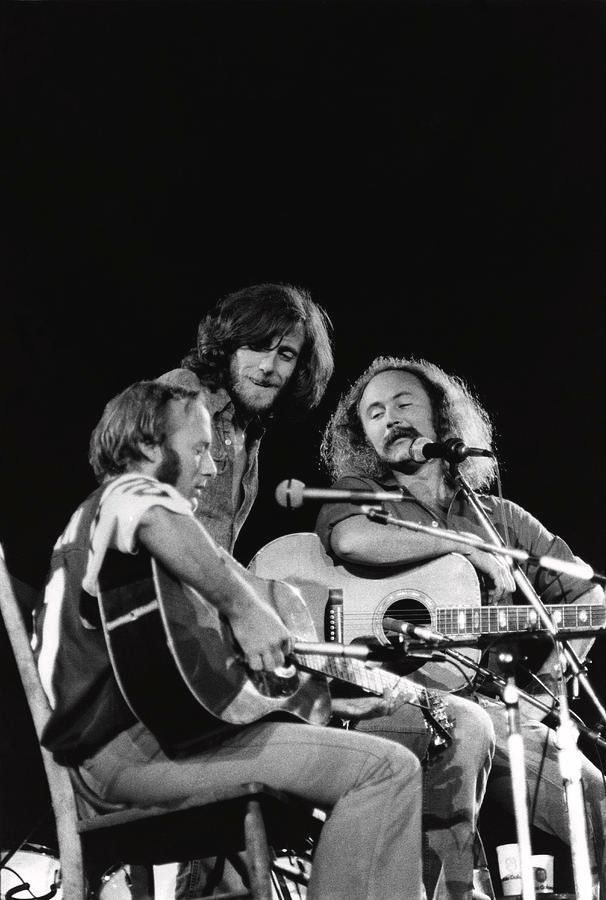 Suite: Judy Blue Eyes – The Timeless Masterpiece That Defined Crosby, Stills & Nash’s Harmonious Legacy