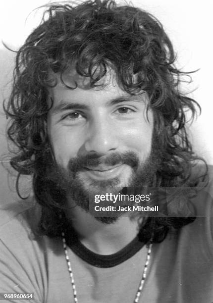 Released in 1971… this gentle song somehow still feels like peace itself whenever the world becomes too loud.