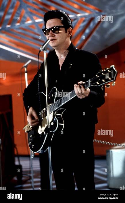 Roy Orbison’s “In Dreams” – A Haunting Masterpiece That Redefined Pop Balladry in 1963-2