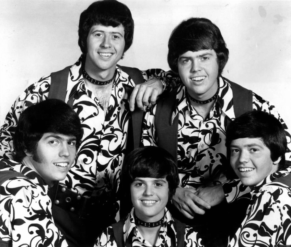 The Osmonds’ ‘Down By The Lazy River’ Sparks a Youthquake in 1972, Uniting Rock, Pop, and Family Harmony