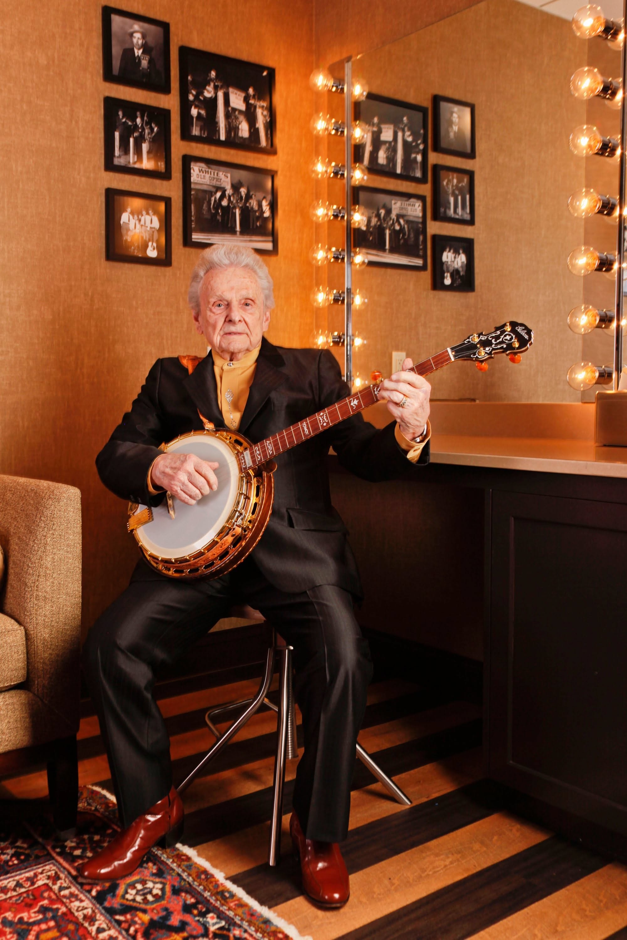 How Carter Stanley Turned the Pain of Coming Home Into a Bluegrass Standard