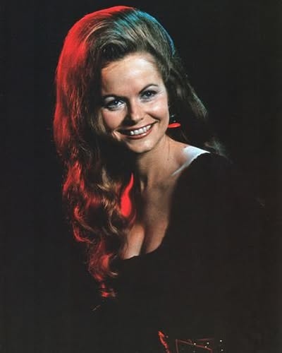 Jeannie C. Riley’s “Harper Valley P.T.A.”: The 1968 Story-Song That Topped Both Country and Pop