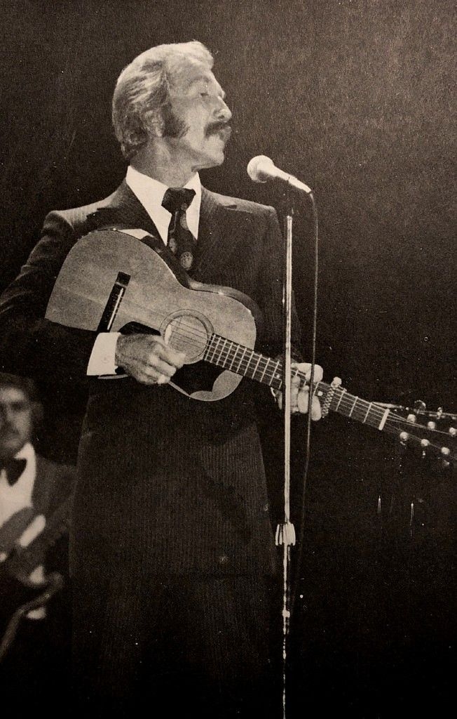 How Marty Robbins Turned a Western Tragedy Into a No. 1 Classic