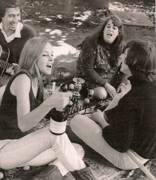 The No. 1 Hit That Gave The Mamas & The Papas a Grammy