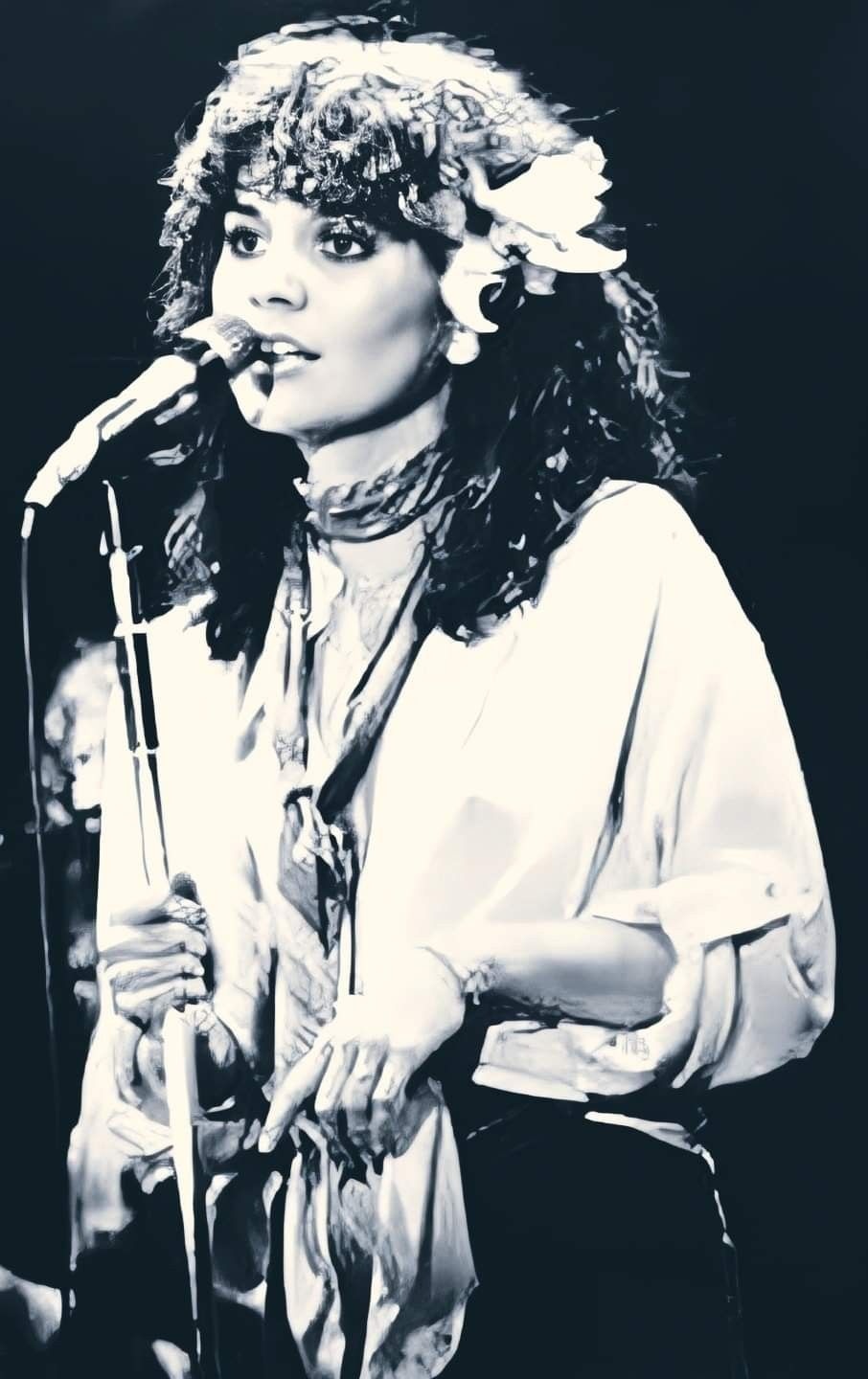 How Linda Ronstadt Turned an Older Soul Song Into Her Only No. 1 Hit