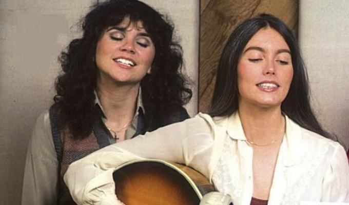 The 1975 Harmony Performance That Connected Two Country-Rock Icons to an Older American Song