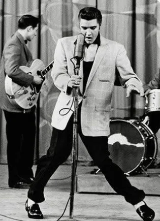 Colonel Parker Wanted a Christmas Song — Elvis Chose “If I Can Dream” Instead