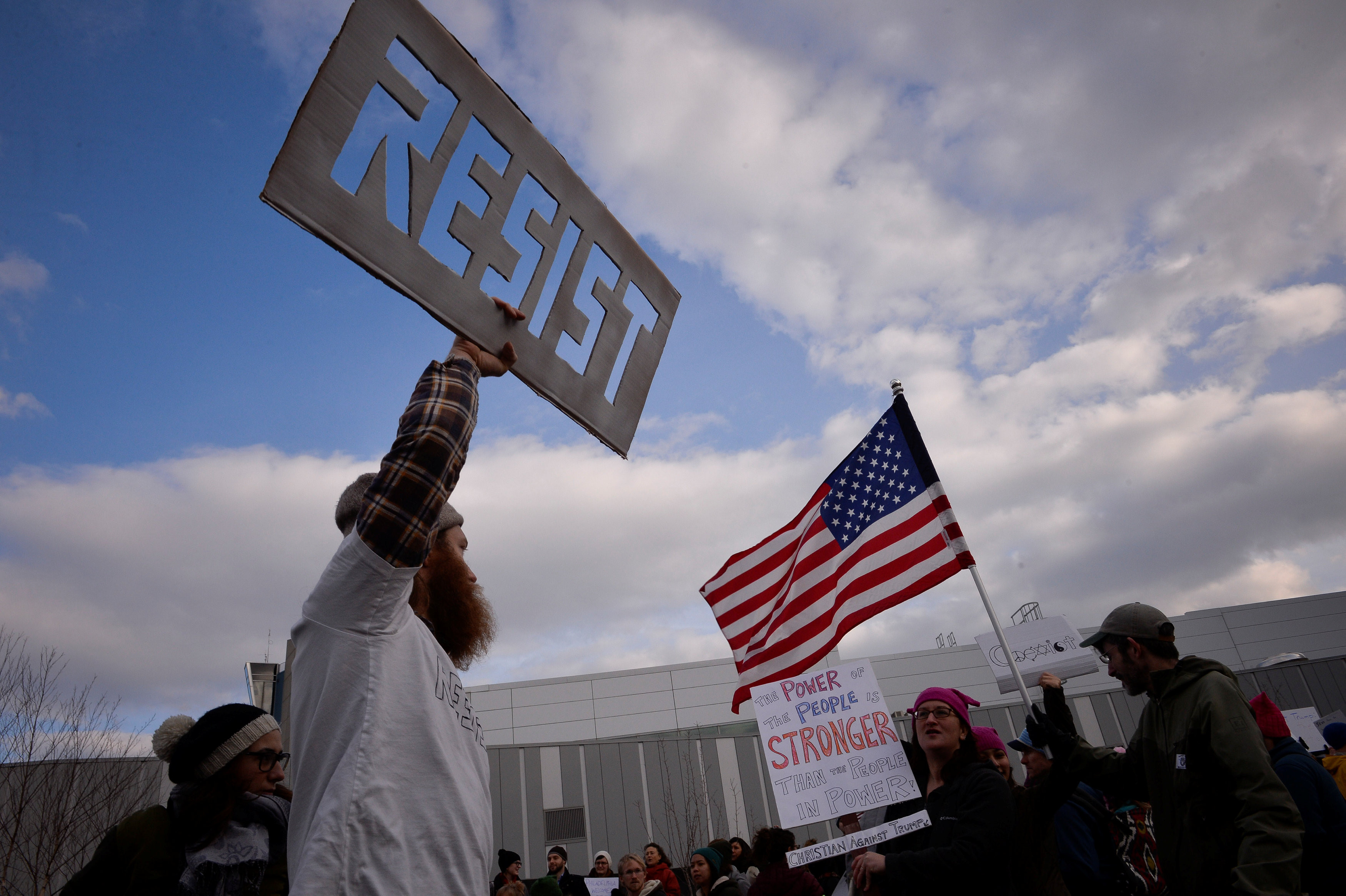 JUST IN: DEMOCRATS CALL THIS “SEEKING A BETTER LIFE” — THE IMAGE HAS AMERICA ERUPTING