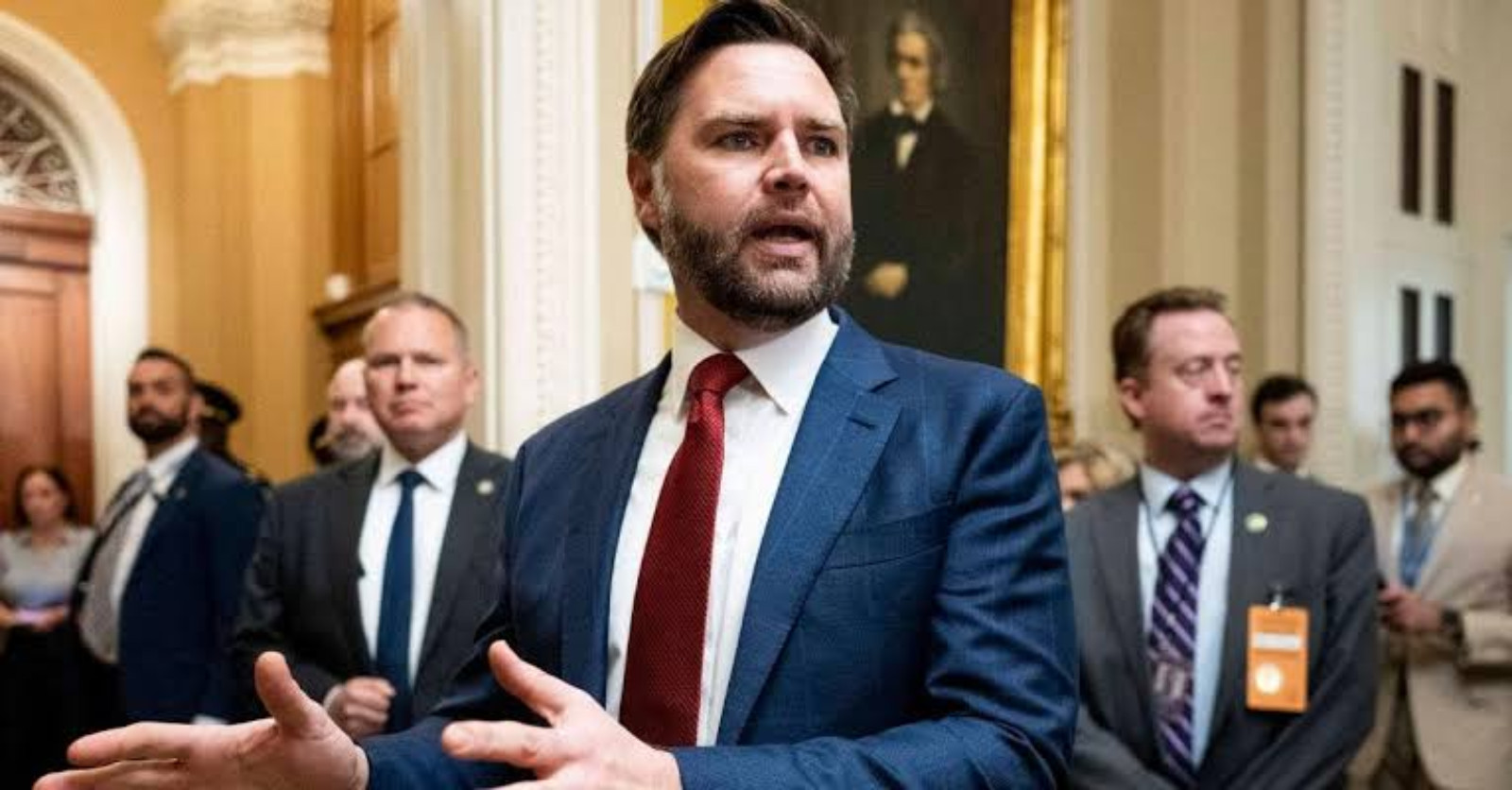 JD VANCE RUSHED TO CAPITOL — CHAOS UNFOLDS ON SENATE FLOOR