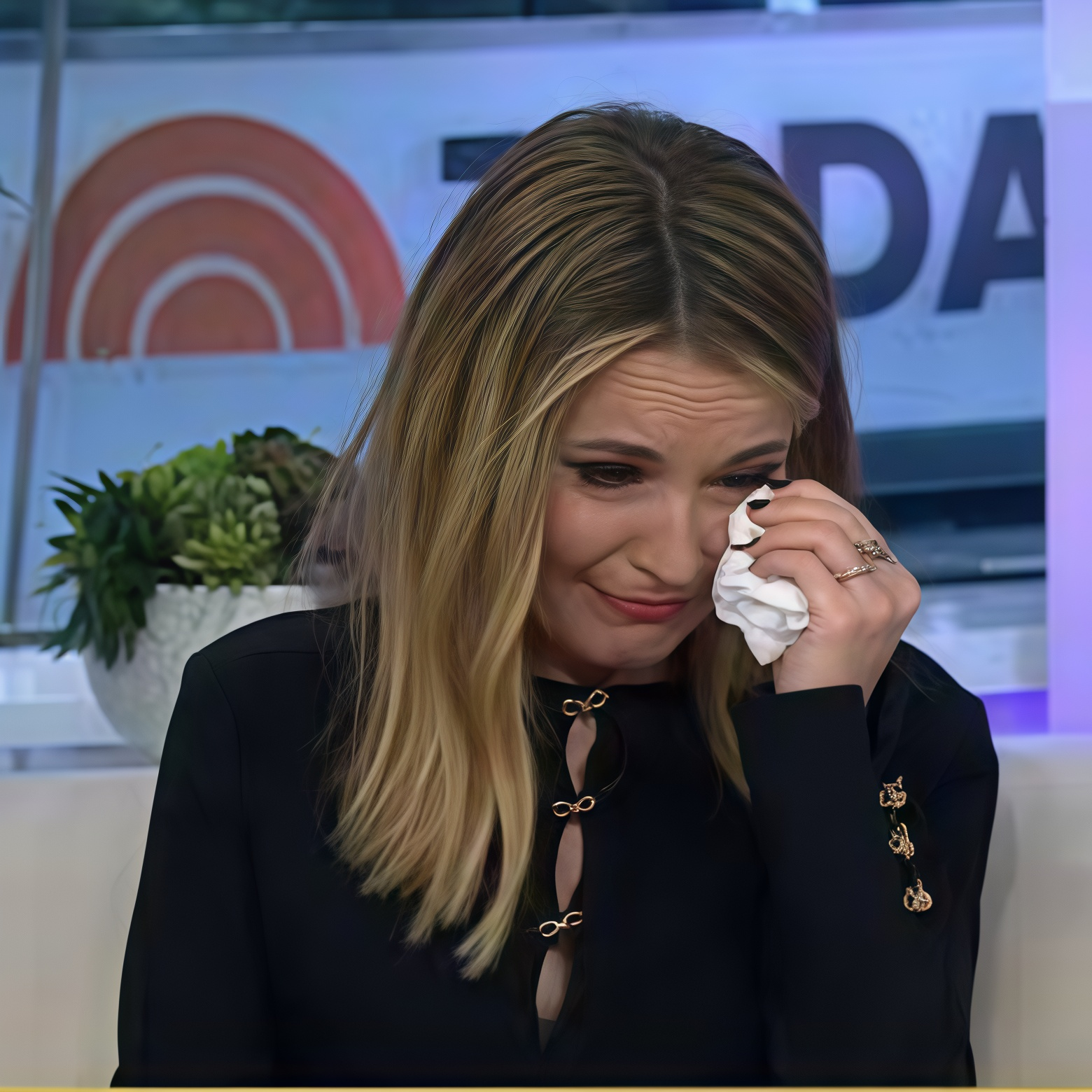 Sad News Annie Guthrie