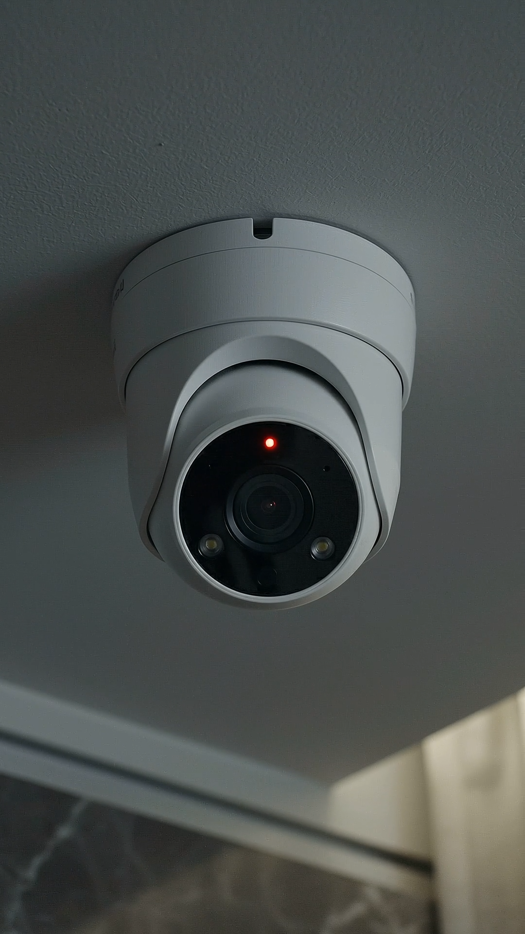 She Fell Beside the Shattered Table—Then the Security Camera Exposed the Family’s Real Plan