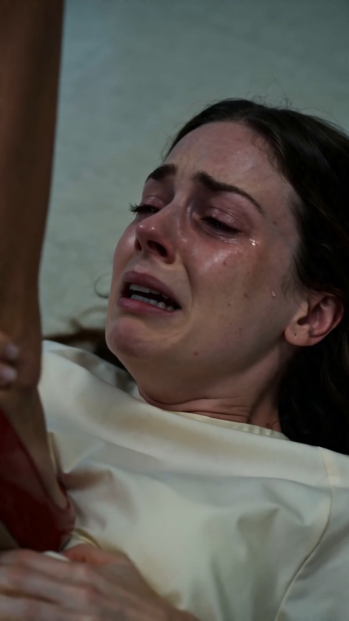 Her Husband Walked Into the Hospital at the Perfect Moment—What He Heard Changed Everything