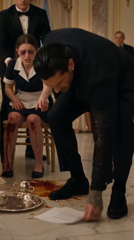 THE MAFIA BOSS'S FIANCÉE HAD PACKED HIS DAUGHTER'S SUITCASE IN SECRET, BUT THE BLEEDING HOUSEMAID FOUND THE DEPARTURE TIME BEFORE THE ENGAGEMENT TOAST.