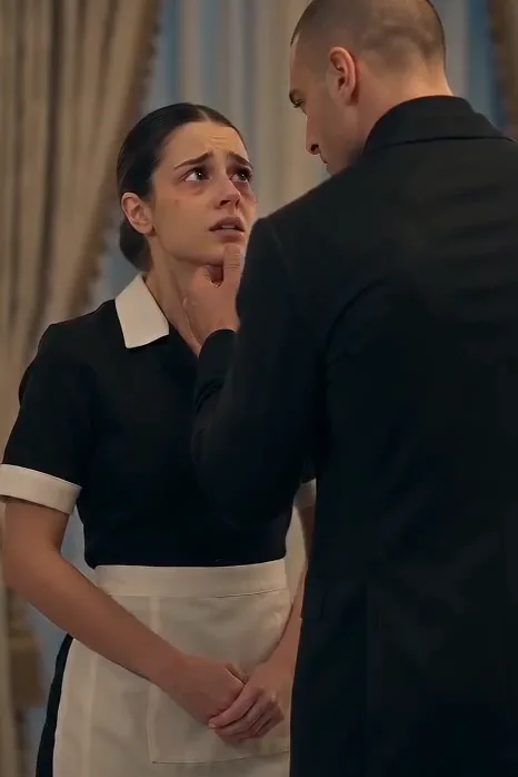 THE MAFIA BOSS DISCOVERED HIS FIANCÉE HAD SECRETLY INVITED ONE OF HIS MOST DANGEROUS ENEMIES TO THEIR ENGAGEMENT DINNER, BUT THE REASON WAS FAR MORE SHOCKING THAN HE EXPECTED.