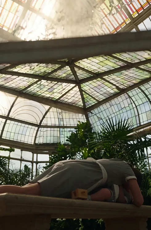 HE BLAMED THE MAID WHEN THE GREENHOUSE SHATTERED—THEN HIS TODDLER POINTED AT HIS SISTER'S DIAMOND RING