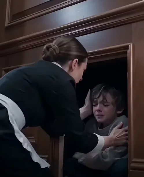 THE NANNY MOVED A PAINTING AND FOUND THE MISSING BOY HIDDEN INSIDE THE WALL—THEN ONE MEDICINE BOTTLE MADE HIS FATHER’S ENTIRE STORY COLLAPSE
