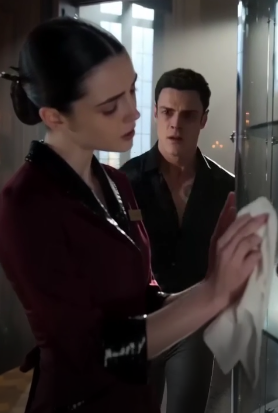 A Poor Housekeeper Hummed One Forgotten Song—Then Leo Rossi Realized His Mother Might Have Been Alive All Along