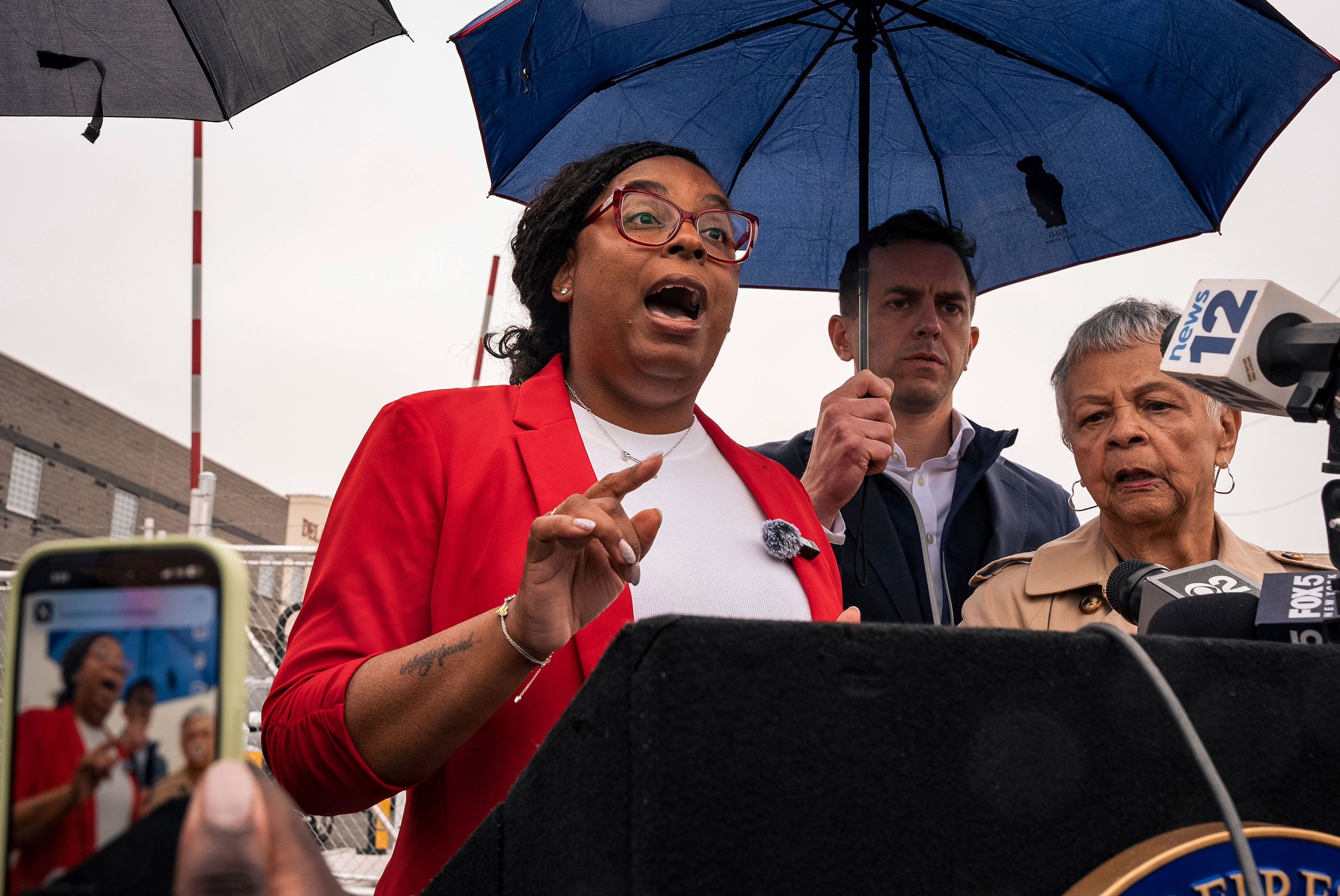 Federal Charges Against U.S. Lawmaker After ICE Facility Clash Raise Critical Questions — What Really Happened in Newark?