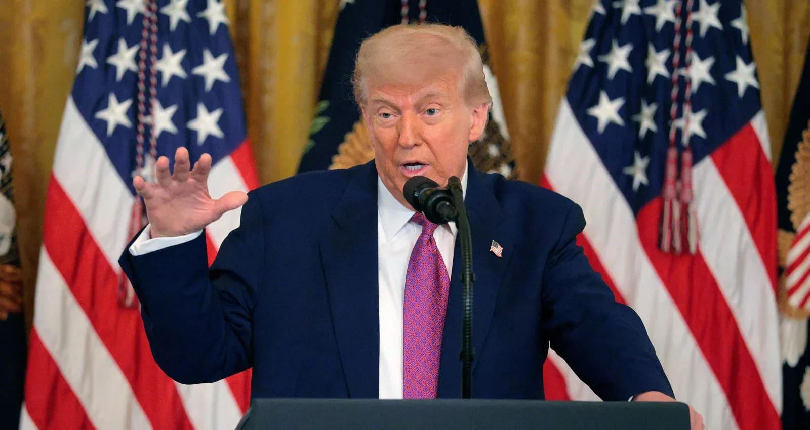 Trump Says Iran Offered Very Significant ‘Present’ as Talks Continue