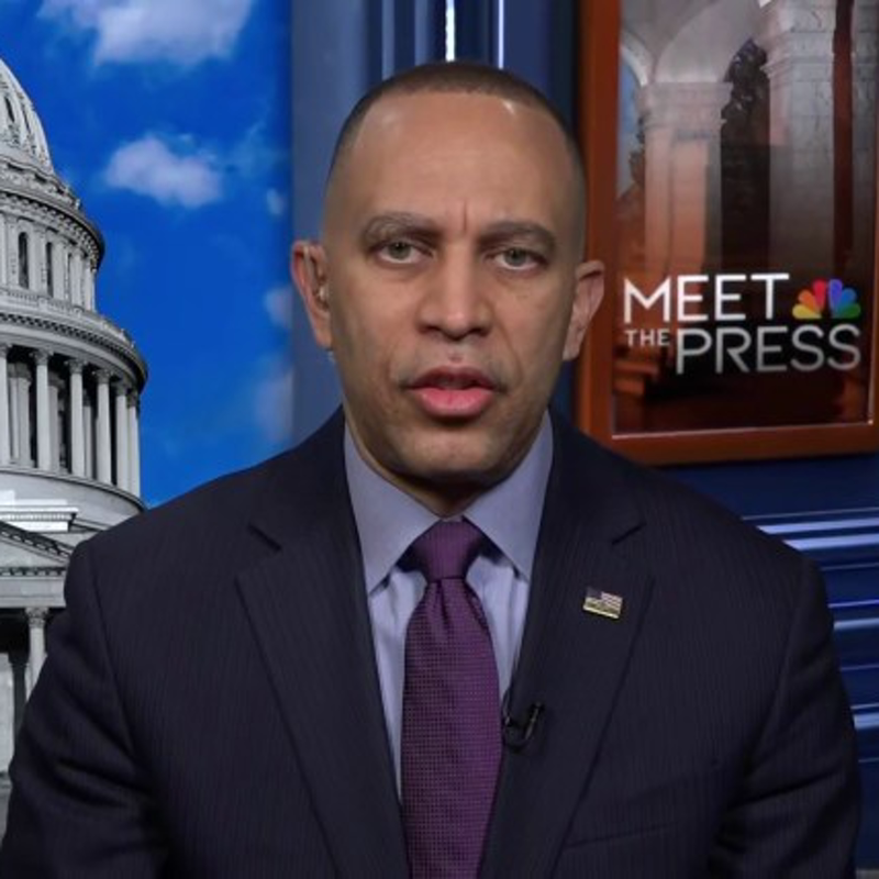 Hakeem Jeffries Just Got Humiliated In Michigan’s Dem Primaries — and the Commies Are Coming for His Job Next