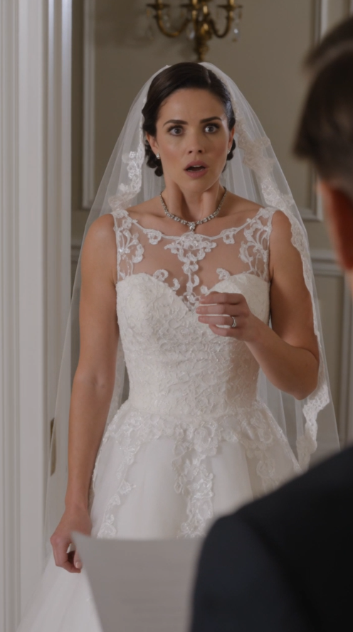 LITTLE GIRL’S WEDDING WARNING REVEALS HER STEPMOTHER’S DARKEST SECRET PLAN