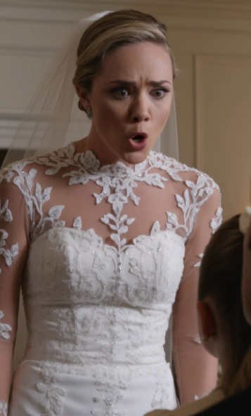 The bride had already seized the gold locket around seven-year-old Lily’s neck when Daniel rushed forward and stepped between them.