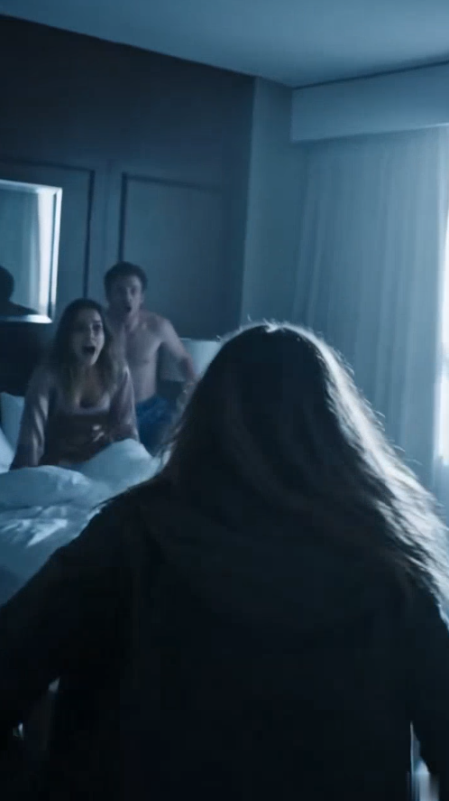 THE WIFE WHO KICKED DOWN THE HOTEL DOOR AT DAWN TO CONFRONT HER CHEATING HUSBAND